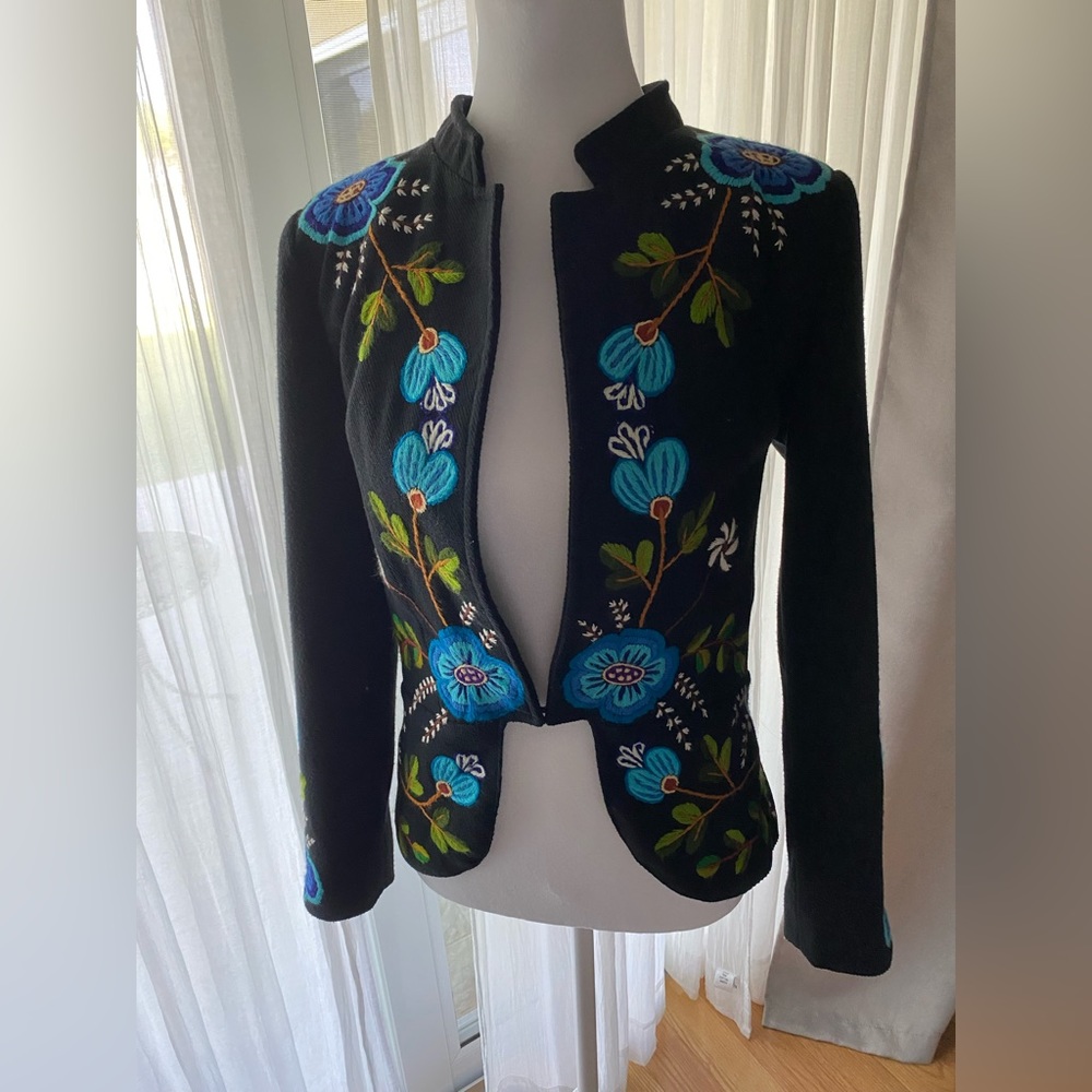 Vintage embroidered jacket size S